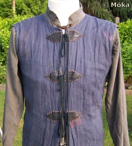 lange Weste, Details vorne